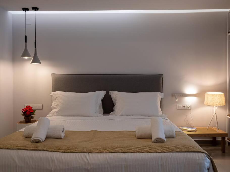 Iris Luxury Apartment At The Heraklion Center מראה חיצוני תמונה