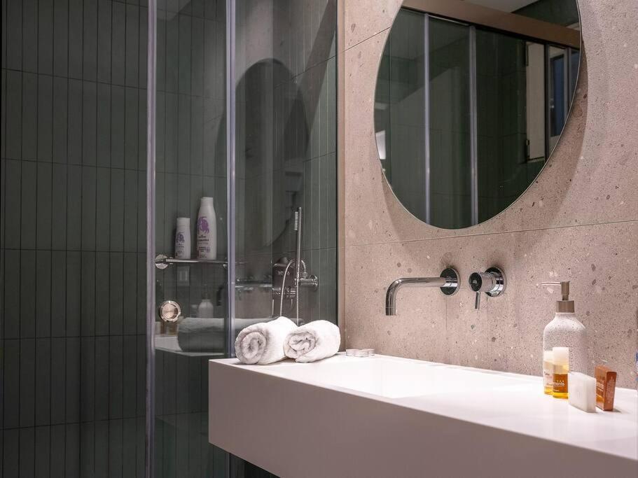 Iris Luxury Apartment At The Heraklion Center מראה חיצוני תמונה