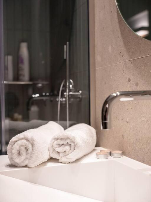 Iris Luxury Apartment At The Heraklion Center מראה חיצוני תמונה