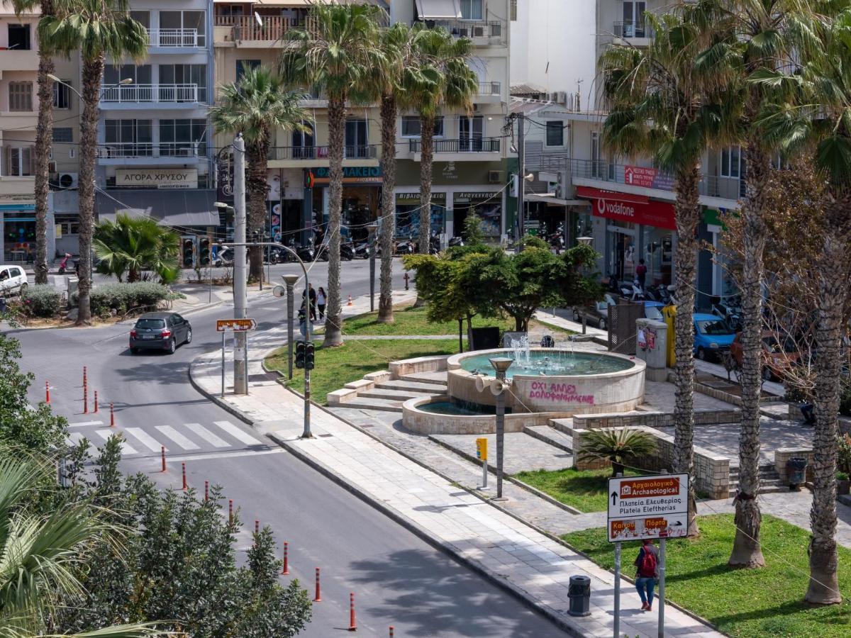 Iris Luxury Apartment At The Heraklion Center מראה חיצוני תמונה
