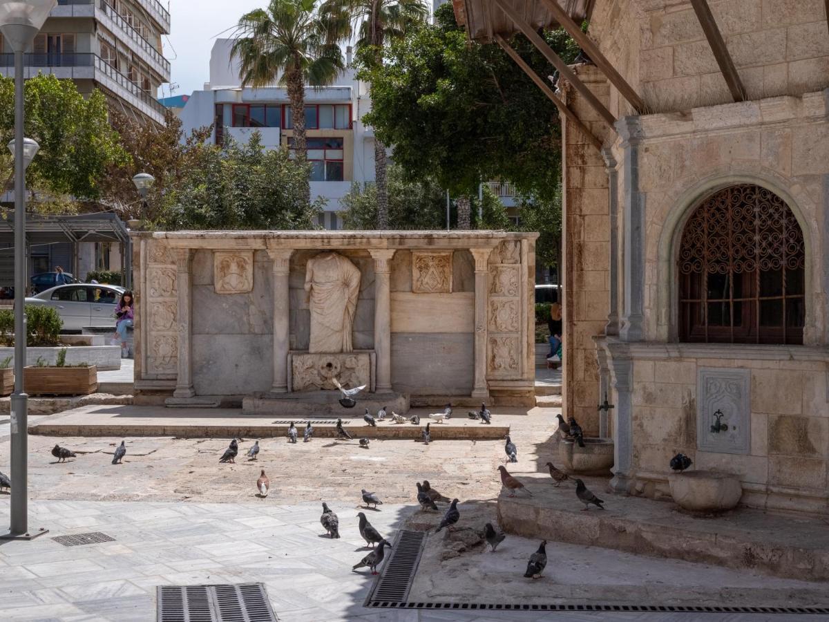 Iris Luxury Apartment At The Heraklion Center מראה חיצוני תמונה